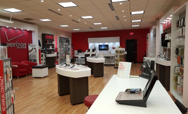 Photo of Verizon Wireless - Wireless M Dallas