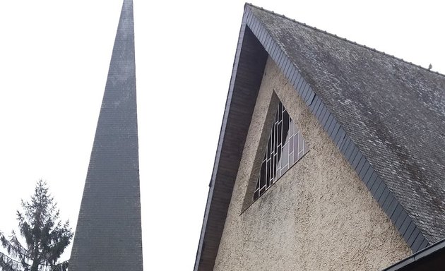 Photo de Église Saint-Jean-Marie-Vianney