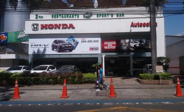 Foto de Concesionario y Taller Honda Autoceiba Sur