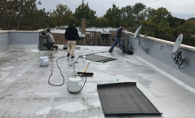 Photo of Chicago roofing Contractors