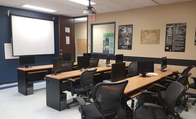 Photo of triOS College Business Technology Healthcare - Toronto Campus