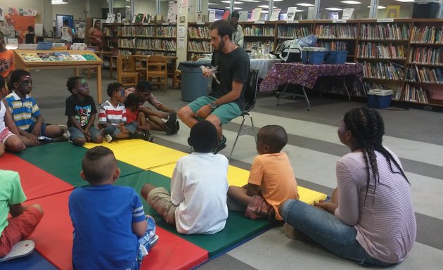 Photo of Queens Public Library at Far Rockaway