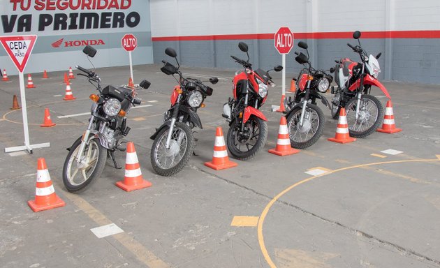 Foto de Escuela Honda de Motociclismo