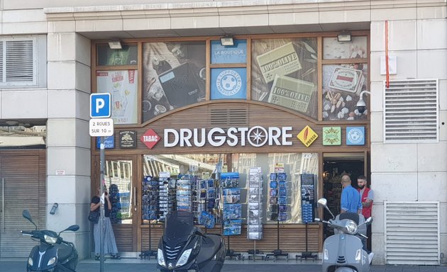 Photo de Drugstore Vieux Port