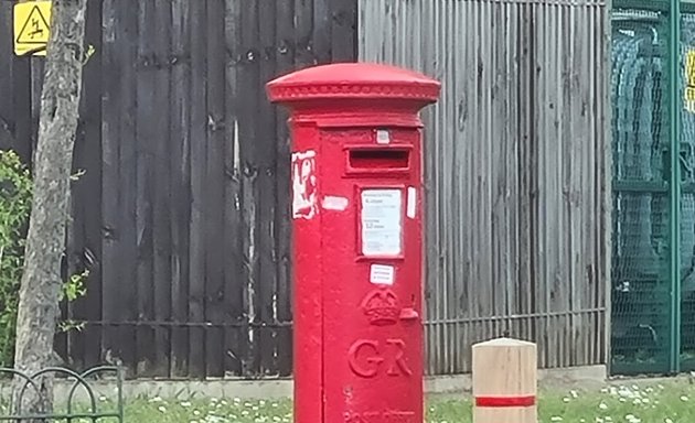 Photo of Talbot Rd Post Box - Royal Mail