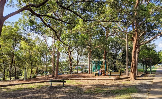 Photo of Honour Avenue Playground