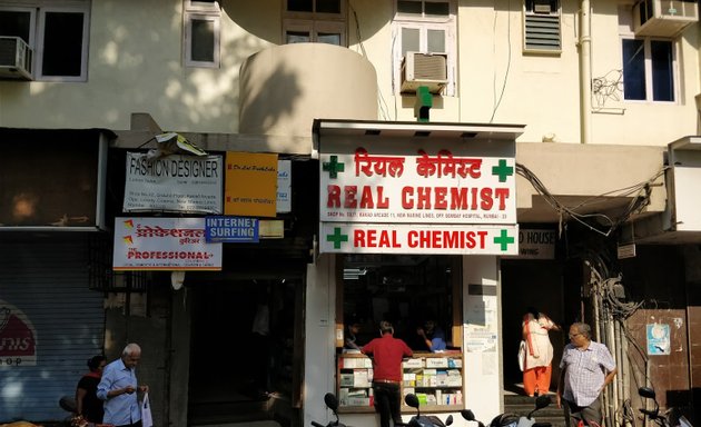 Photo of Dr Lal PathLabs