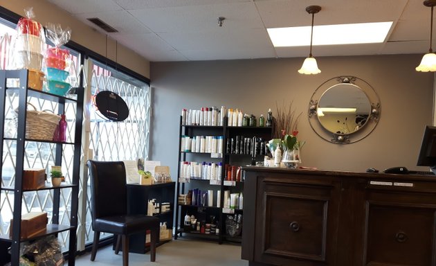 Photo of Turning Heads Salon