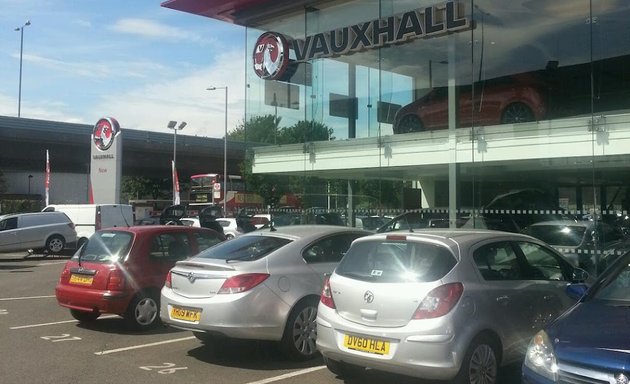 Photo of Robins & Day Vauxhall Edgware