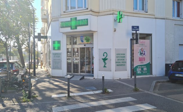 Photo de Pharmacie Saint-Félix 44000 Nantes