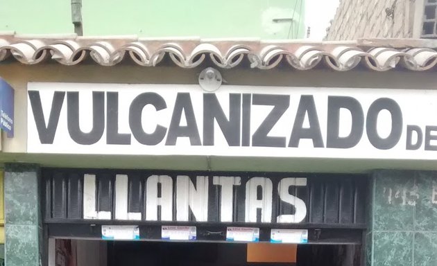 Foto de Vulcanizado de Llantas