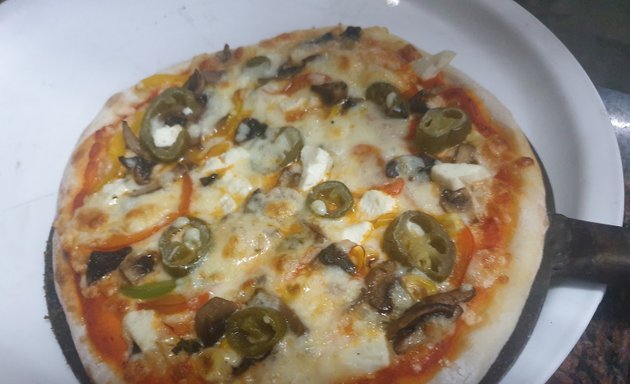 Photo of Canyin pizza