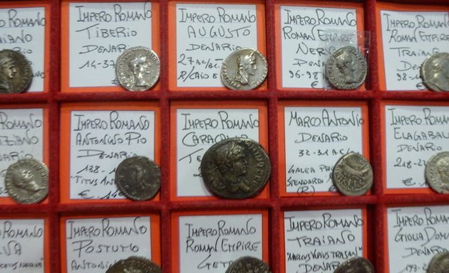 foto Numismatica Filatelia Centrale snc