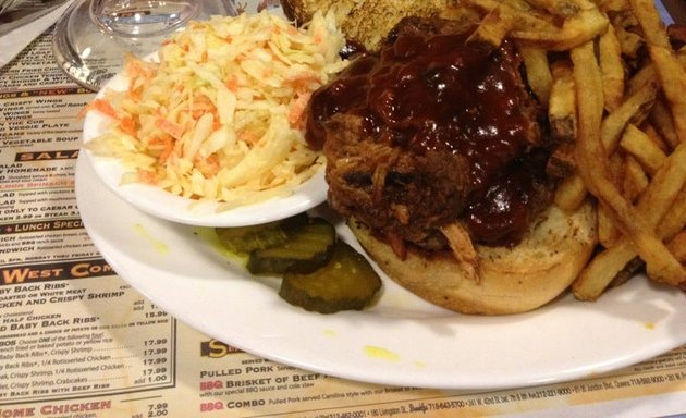 Photo of Dallas BBQ (Co-op City)