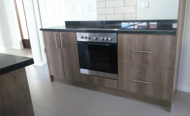 Photo of p h e Kitchens (pty) ltd