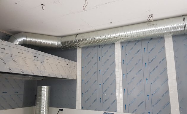 Photo de HYGIS Toulon (Var) - Entretien et maintenance des ventilations (Hotte - VMC - CTA - Climatisation)