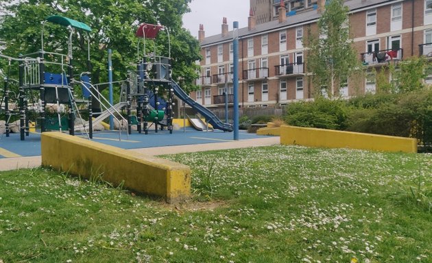 Photo of Adderley Playground.