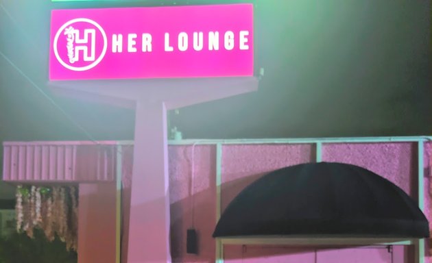 Photo of Her Lounge