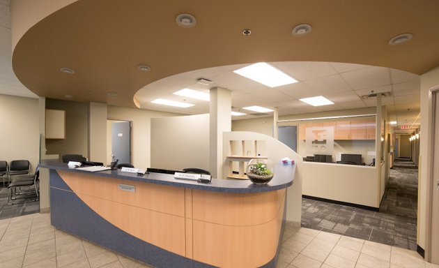 Photo of Edmonton Eye Clinic