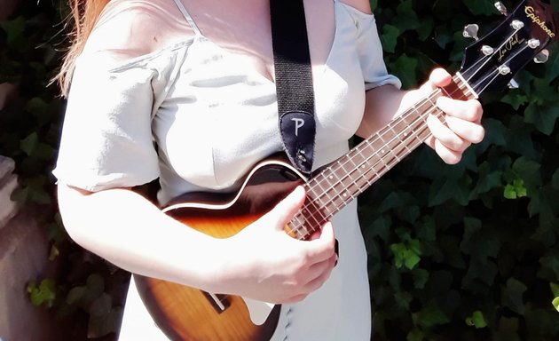 Photo of Ukulele Jake: The Ukulele School of NYC