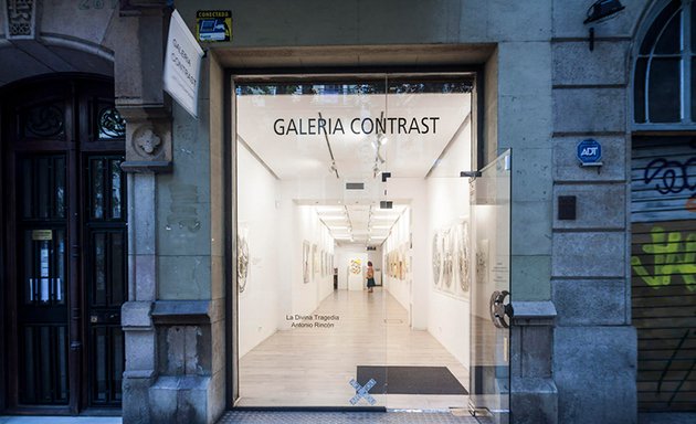 Foto de Galeria Contrast