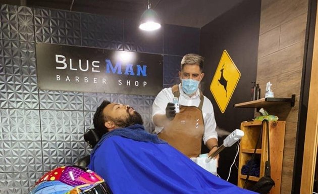 Foto de Blue Man Barber Shop