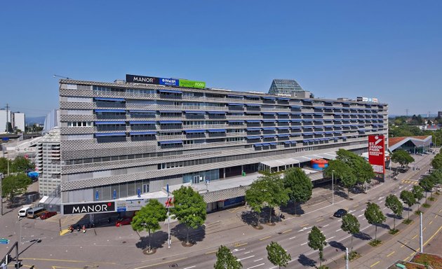 Foto von Shopping Center St. Jakob-Park