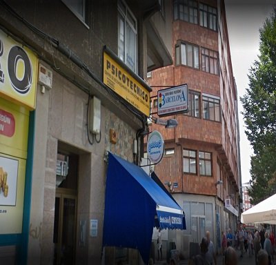Foto de PSICOTÉCNICO CALLE BARCELONA ~ Licencia de conducir Coruña, Renovar carnet Coruña