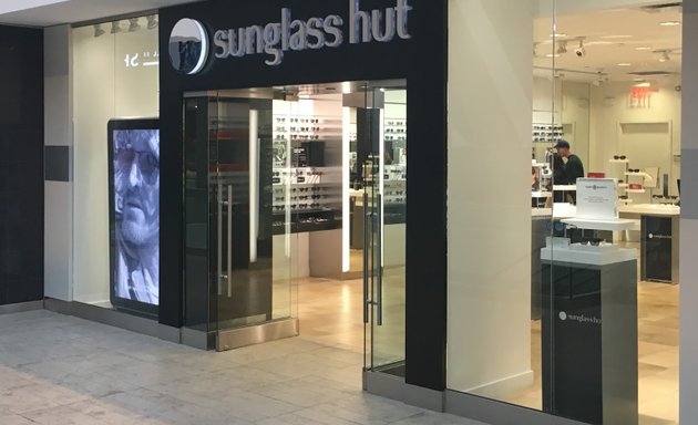 Photo of Sunglass Hut