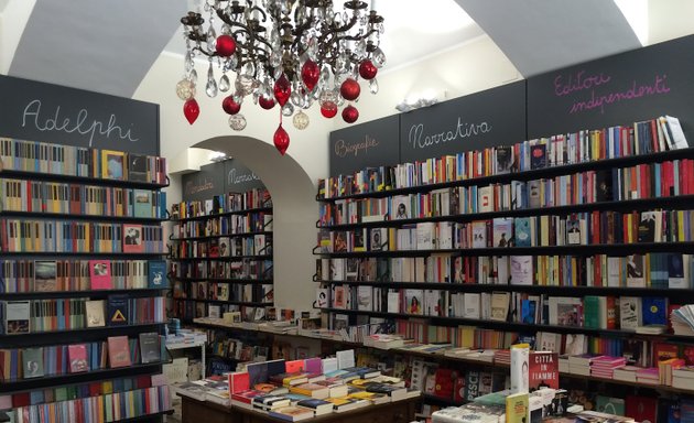 foto Libreria Bodoni Spazio B