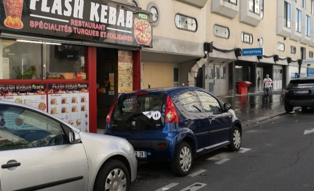 Photo de Flash Kebab Pizzeria (Restaurant Turc Hallal)