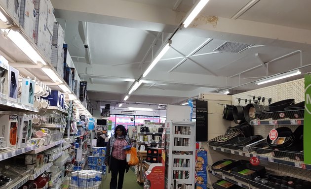 Photo of Robert Dyas North Finchley