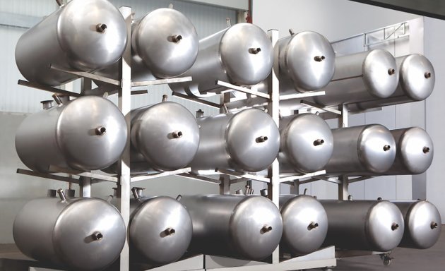Photo of RM Cylinders