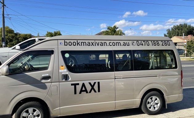 Photo of Book Maxi Van Melbourne