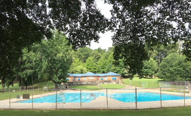 Photo of Mozley Park Outdoor Swimming Pool - Powell Pool
