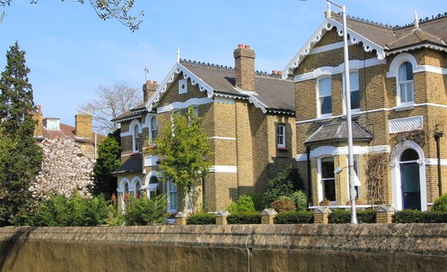 Photo of John Dallas and Partners Estate Agents South Croydon