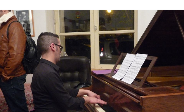 Photo de Cours / Professeur de Piano à Domicile ou sur place