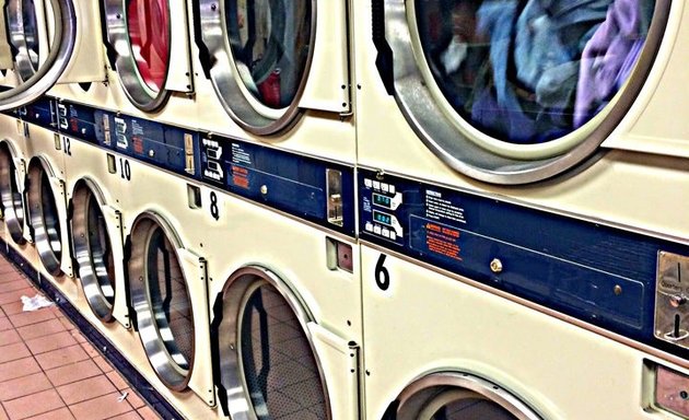 Photo of 106 Laundromat