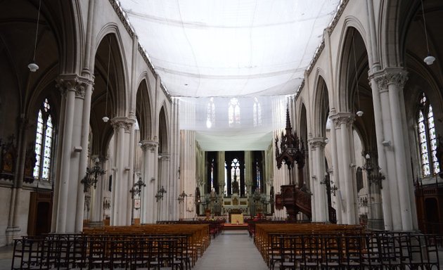 Photo de Église catholique du Sacré-Cœur-de-Jésus à Lille