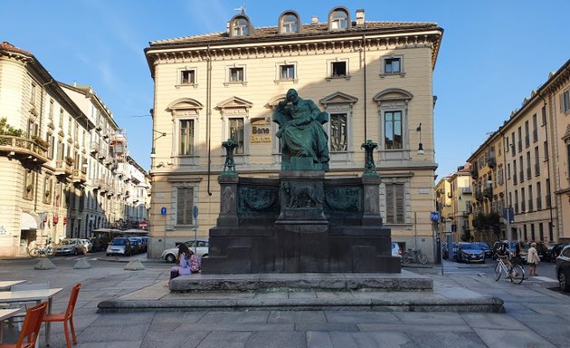 foto Monumento a Giuseppe Mazzini