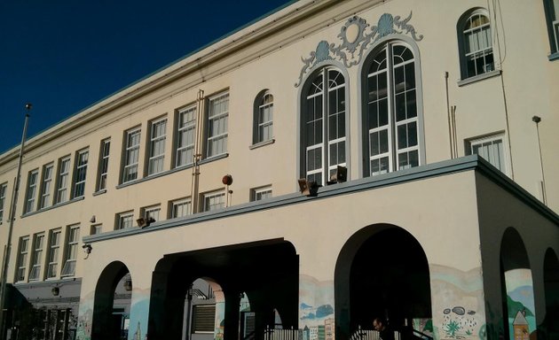 Photo of Alvarado Elementary School