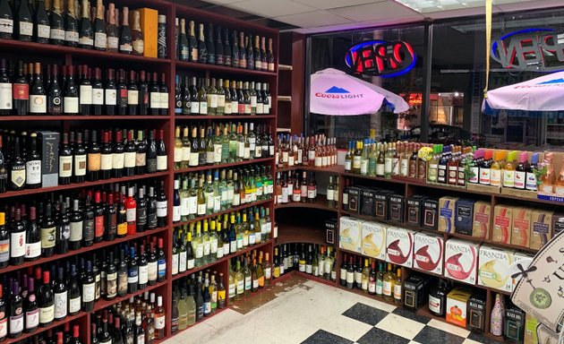 Photo of Blue Bay Bar and Liquor / Main Street Liquor