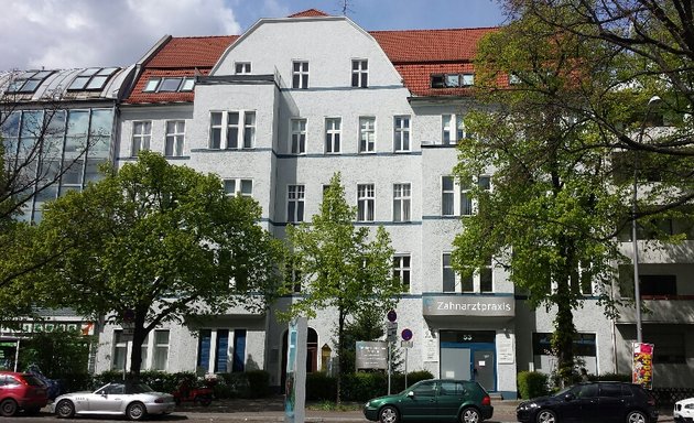 Foto von Zahnarzt Wilmersdorf - Zahnzentrum Wilmersdorf