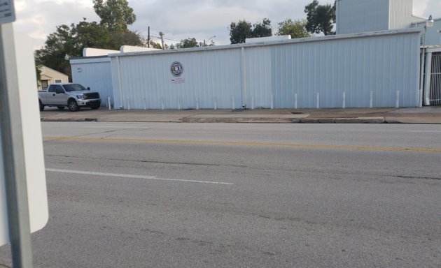 Photo of Shipley Do-Nuts Headquarters