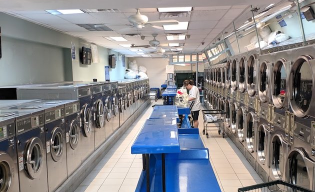 Photo of Harlem Spin City Laundromat