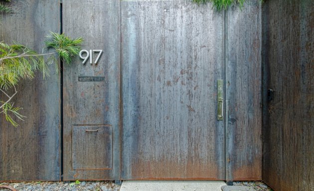 Photo of Pacific Garage Doors & Gates, Inc.