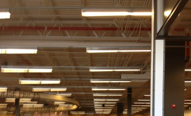 Photo of DSW Designer Shoe Warehouse