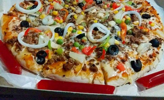 Photo of Taam Halal Pizza