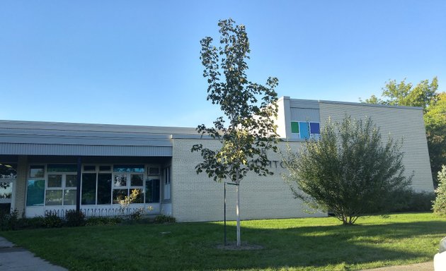 Photo of École Paul-Comtois