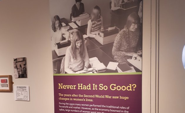 Photo of Redbridge Central Library and Museum